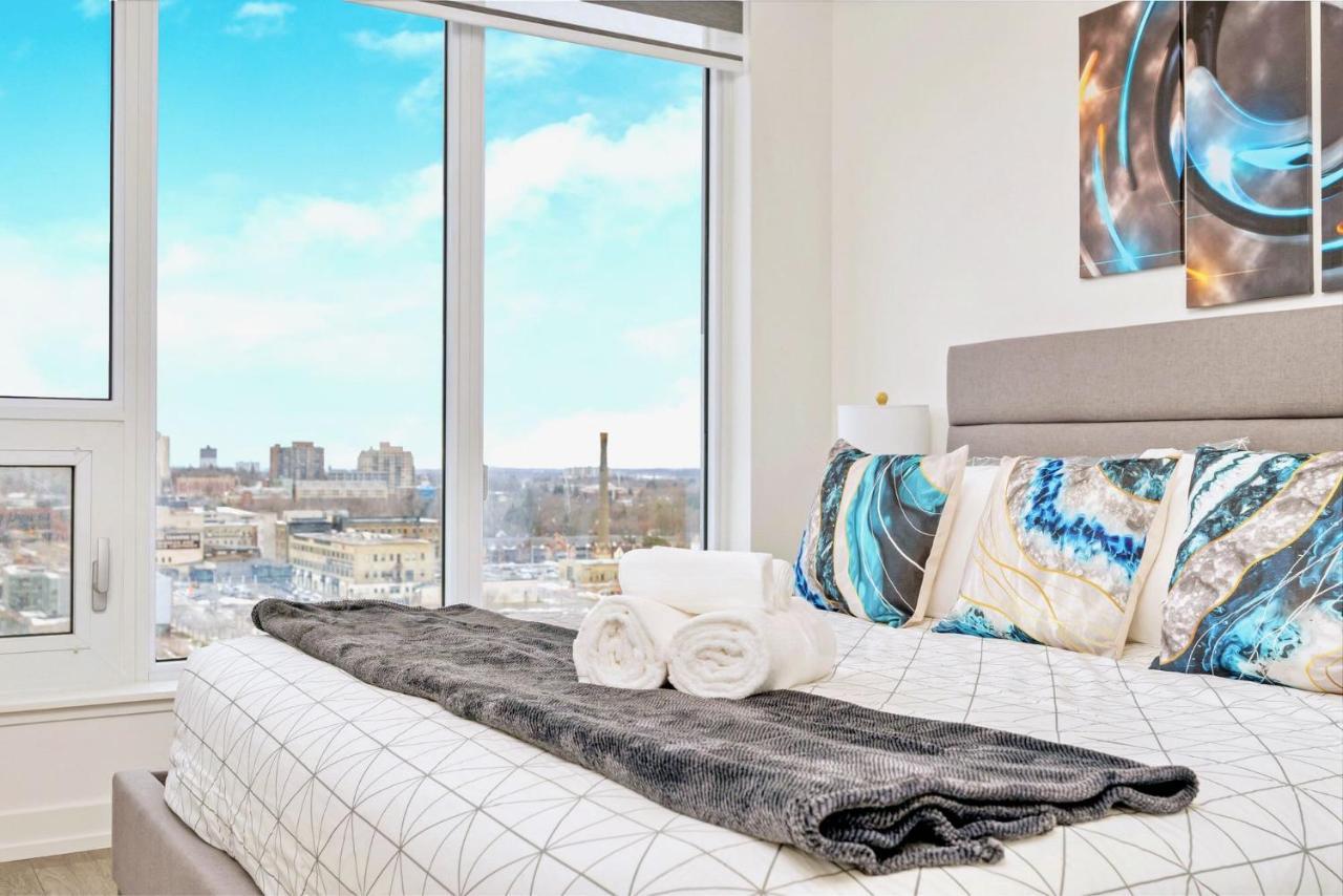 Luxurious 1Br Condo - Stunning City Views Kitchener Eksteriør billede